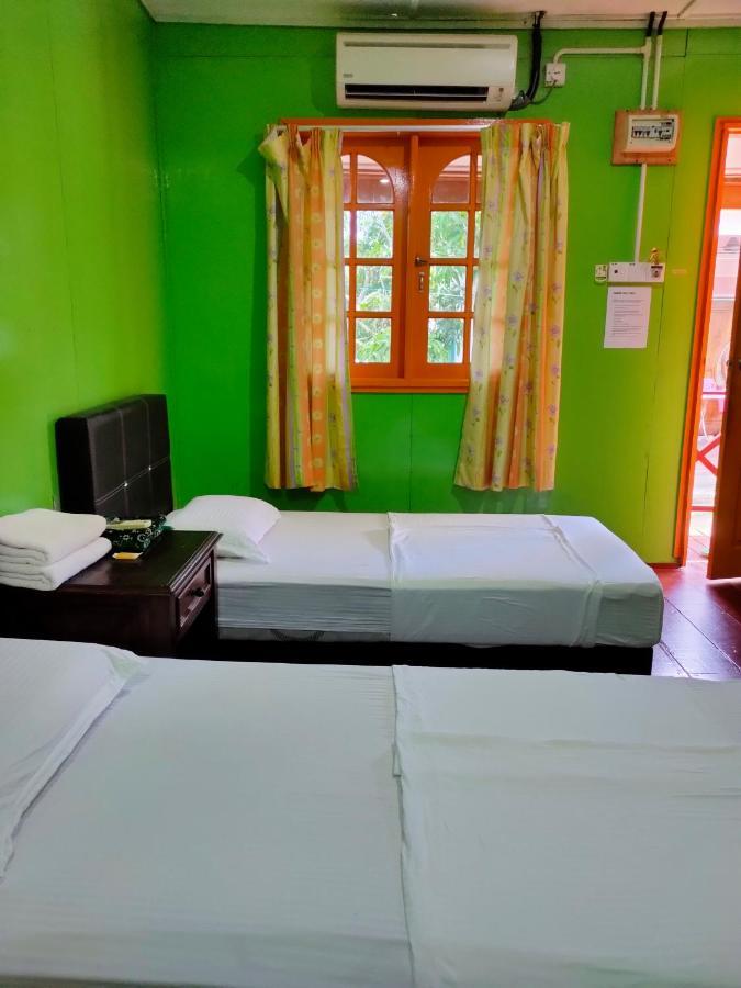 Taman Negara Rainbow Guest House Kuala Tahan Dış mekan fotoğraf