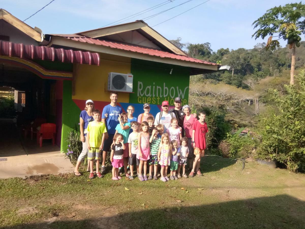 Taman Negara Rainbow Guest House Kuala Tahan Dış mekan fotoğraf